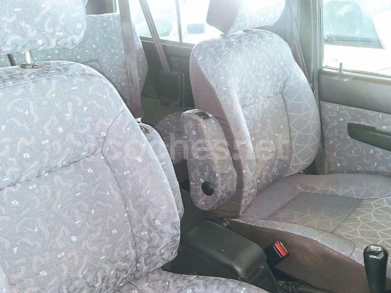 Usado Galloper Exceed 105 CV (77 kW) 1999 Verde SUV