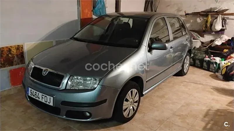 Usado Skoda Fabia Comfort 75 CV (55 kW) 2006 Gris / plata Berlina