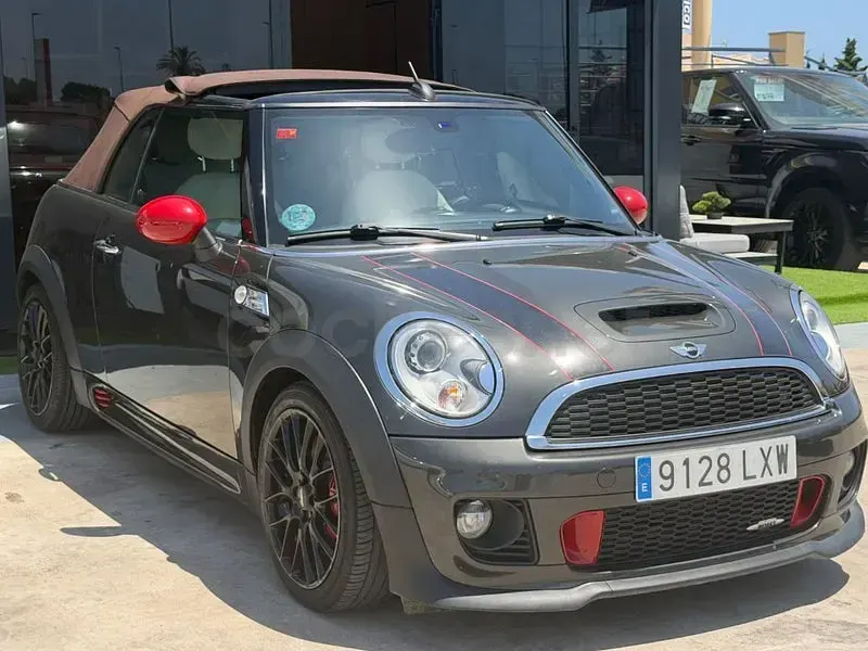 Usado Mini John Cooper Works Cabriolet 211 CV (155 kW) 2012 Gris / plata Descapotable