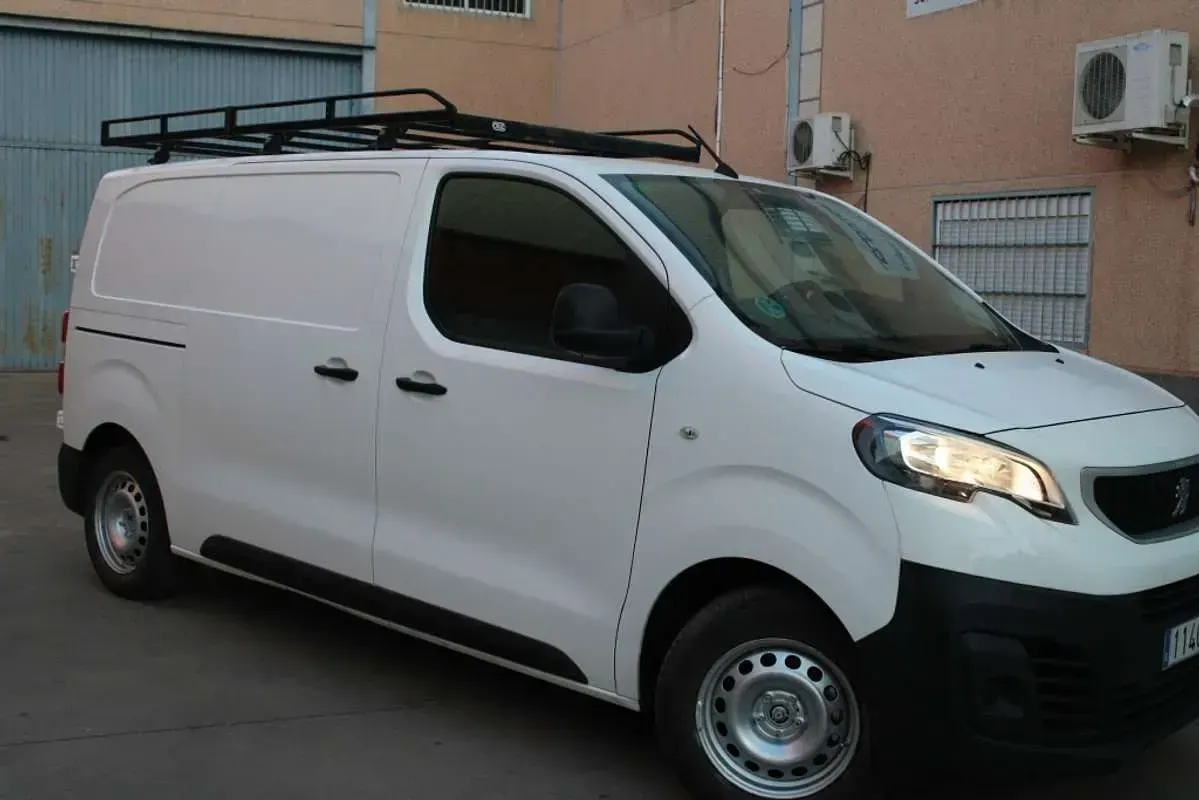 Usado Peugeot Expert S 102 CV (75 kW) 2021 Blanco Van