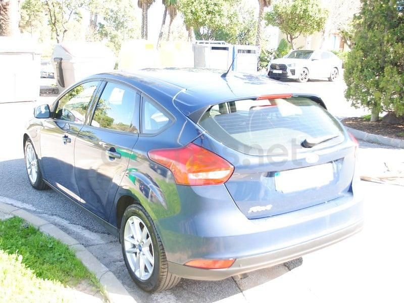 Usado Ford Focus Titanium 120 CV (88 kW) 2015 Azul Berlina