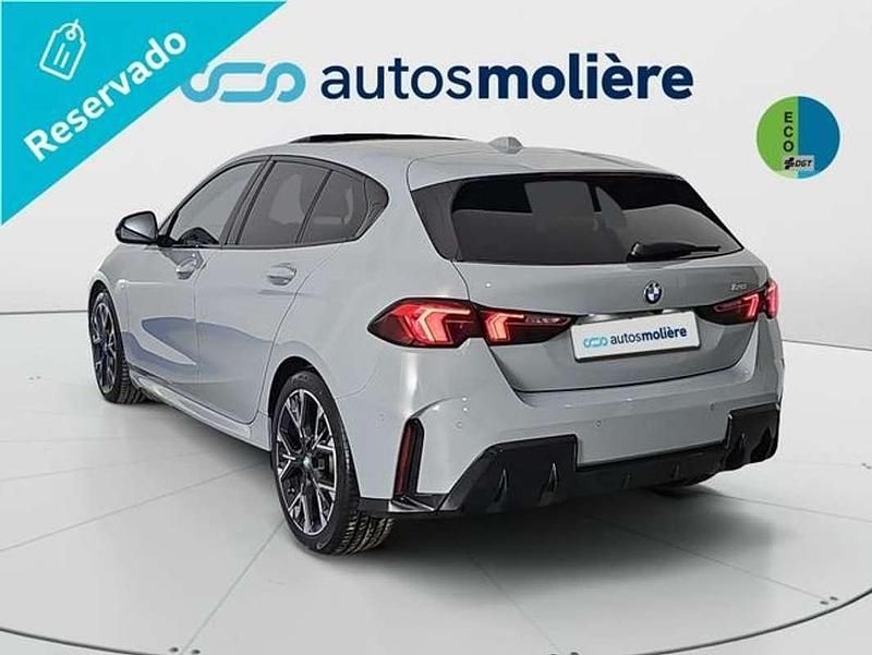 Usado BMW 120 Comfort Edition 170 CV (125 kW) 2025 Gris Utilitario