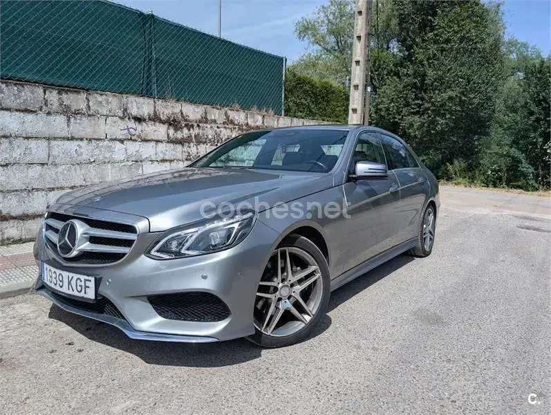 Usado Mercedes E300 231 CV (169 kW) 2014 Gris / plata Berlina
