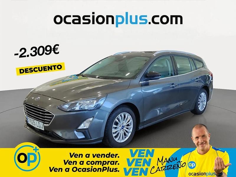 Begagnad Ford Focus Titanium 150 HK (110 kW) 2019 Grå Kombi