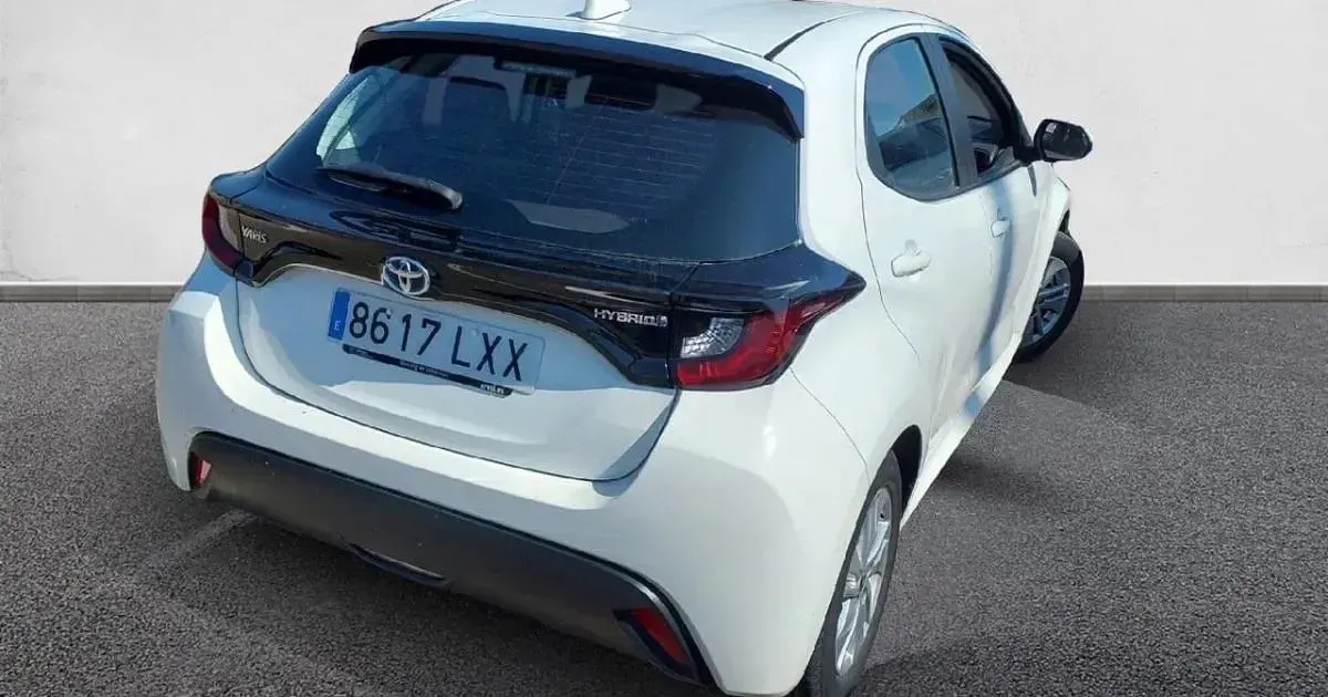 Usado Toyota Yaris Business Edition 116 CV (85 kW) 2022 Utilitario