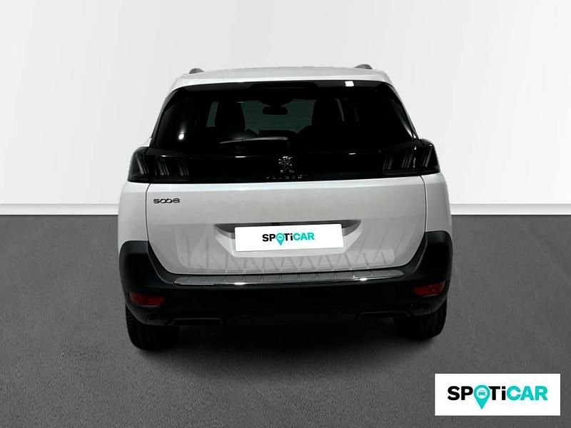 Usado Peugeot 5008 Allure 130 CV (95 kW) 2024 Blanco SUV