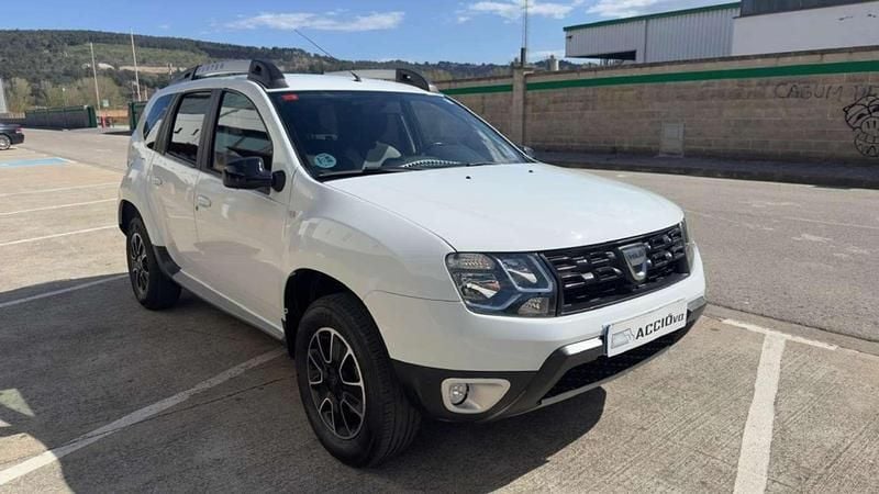 Usado Dacia Duster Black Shadow 110 CV (80 kW) 2016 Blanco SUV