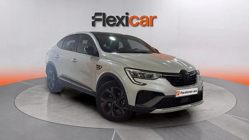 Usado Renault Arkana 145 CV (106 kW) 2022 Blanco SUV