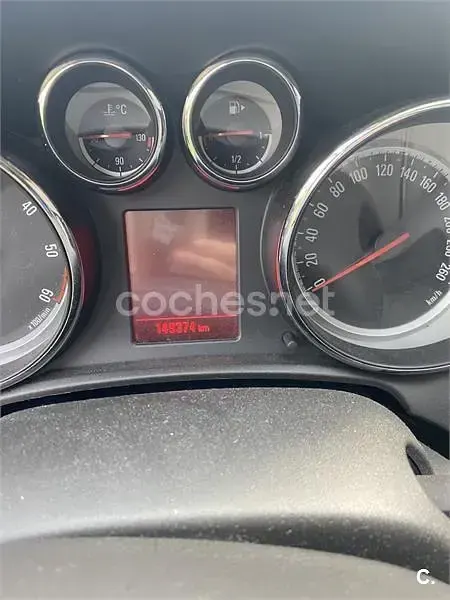 Usado Opel Astra Selective 110 CV (80 kW) 2015 Rojo Berlina