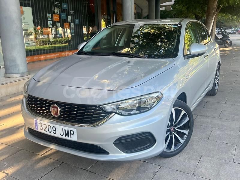 Gris / plata Usado 2016 Fiat Tipo Easy Familiar | 9990 € (Un poco caro) - Imagen 1/4