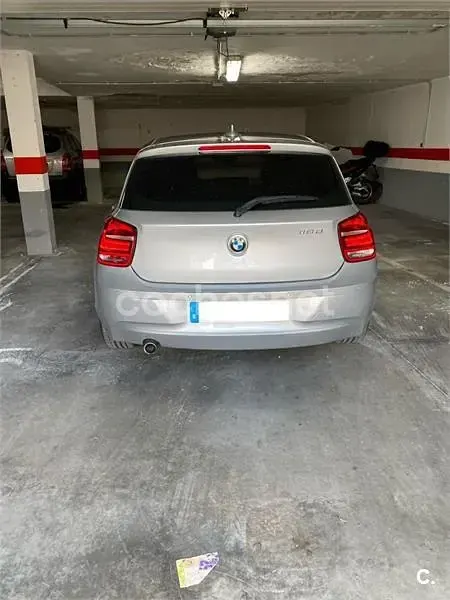 Usado BMW 118 143 CV (105 kW) 2014 Gris / plata Utilitario