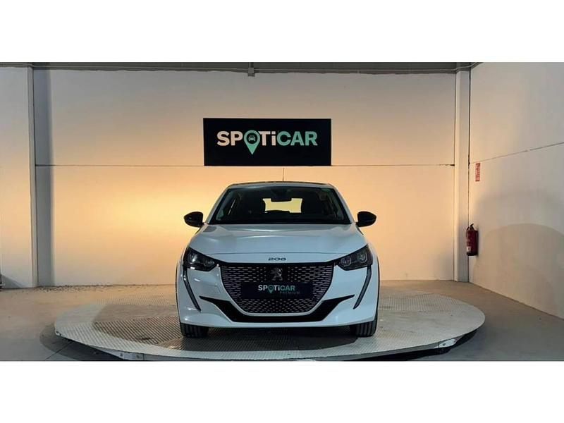 Usado Peugeot e-208 Active 100 kW (136 CV) 2022 Blanco Utilitario