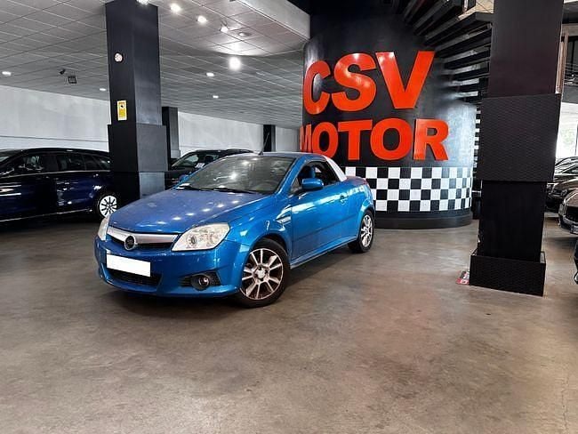 Usado Opel Tigra Sport 126 CV (92 kW) 2006 Azul Descapotable
