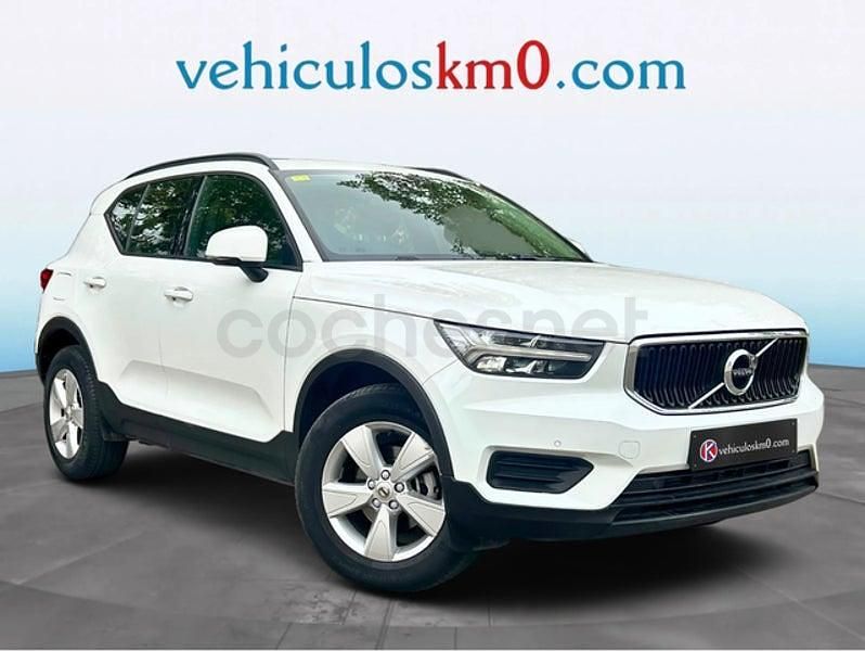 Usado Volvo XC40 Momentum 150 CV (110 kW) 2020 Blanco SUV