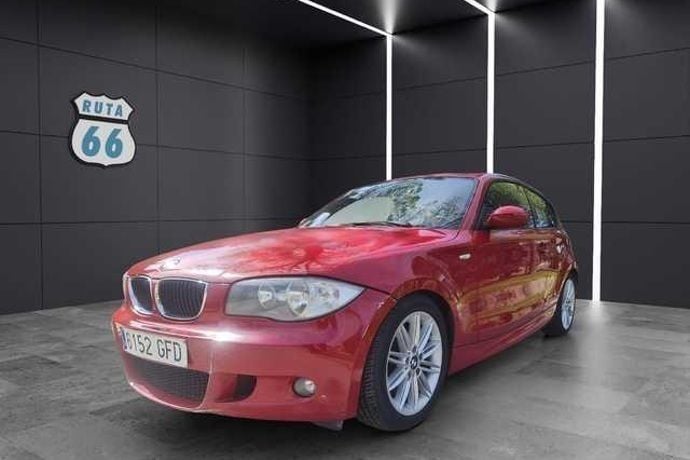 Usado BMW 118 Shadowline 143 CV (105 kW) 2008 Rojo Utilitario