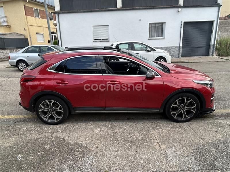 Usado Kia XCeed 140 CV (102 kW) 2020 Rojo SUV