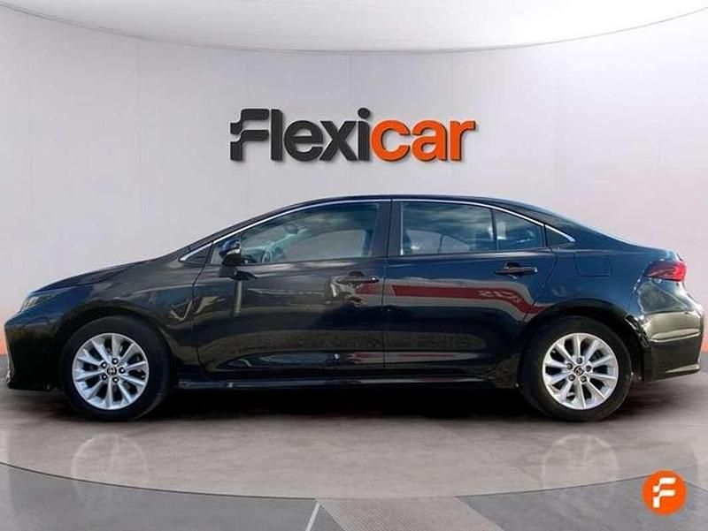 Usado Toyota Corolla Active 140 CV (102 kW) 2023 Negro Berlina