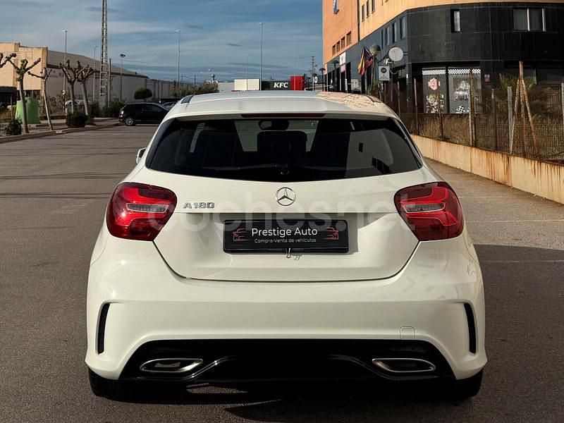 Usado Mercedes A180 122 CV (89 kW) 2017 Blanco Berlina