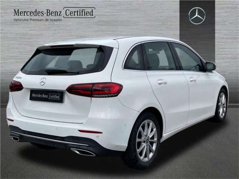Usado Mercedes B180 116 CV (85 kW) 2020 Blanco Utilitario
