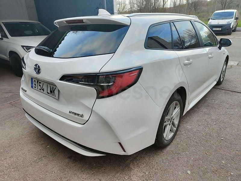 Usado Toyota Corolla Business Edition 122 CV (89 kW) 2021 Blanco Familiar