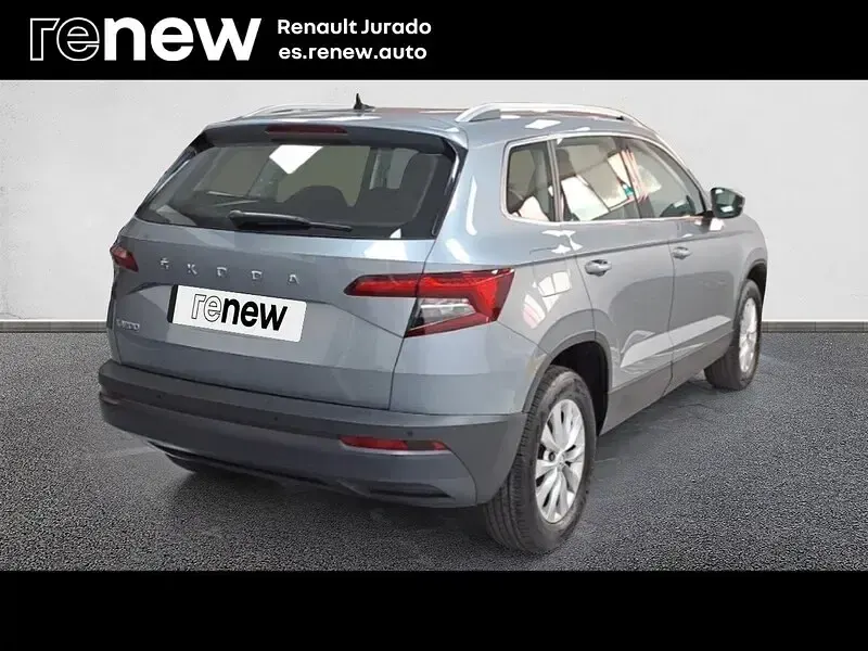 Usado Skoda Karoq Ambition 110 CV (80 kW) 2021 Gris SUV