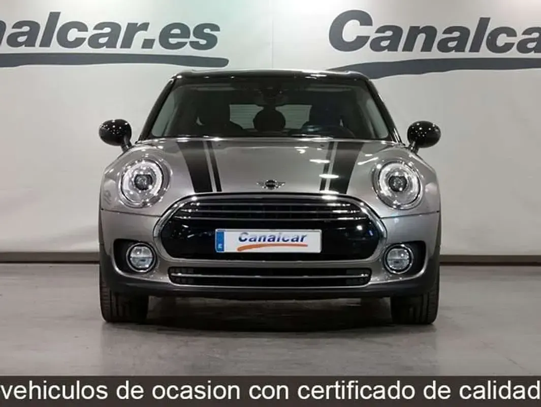 Usado Mini Cooper 135 CV (99 kW) 2017 Gris Utilitario
