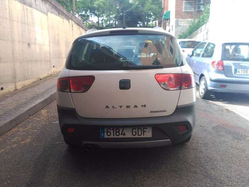 Usado Seat Altea FR 170 CV (125 kW) 2008 Blanco Monovolumen