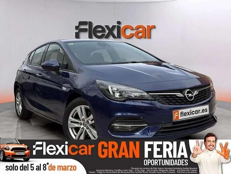 Usado Opel Astra 110 CV (80 kW) 2020 Azul Berlina
