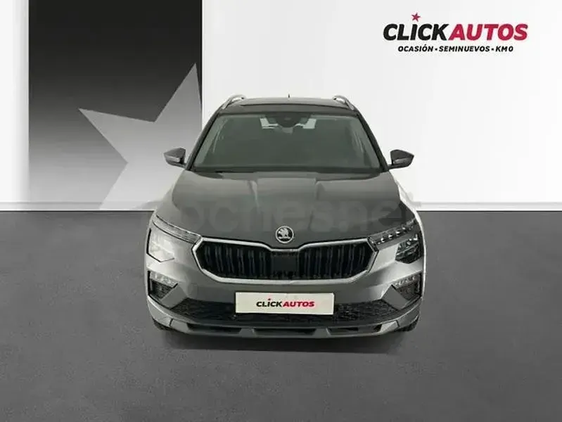Usado Skoda Kamiq Selection 115 CV (84 kW) 2025 Gris / plata SUV