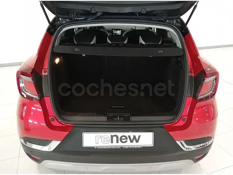 Usado Renault Captur 140 CV (102 kW) 2022 Rojo SUV