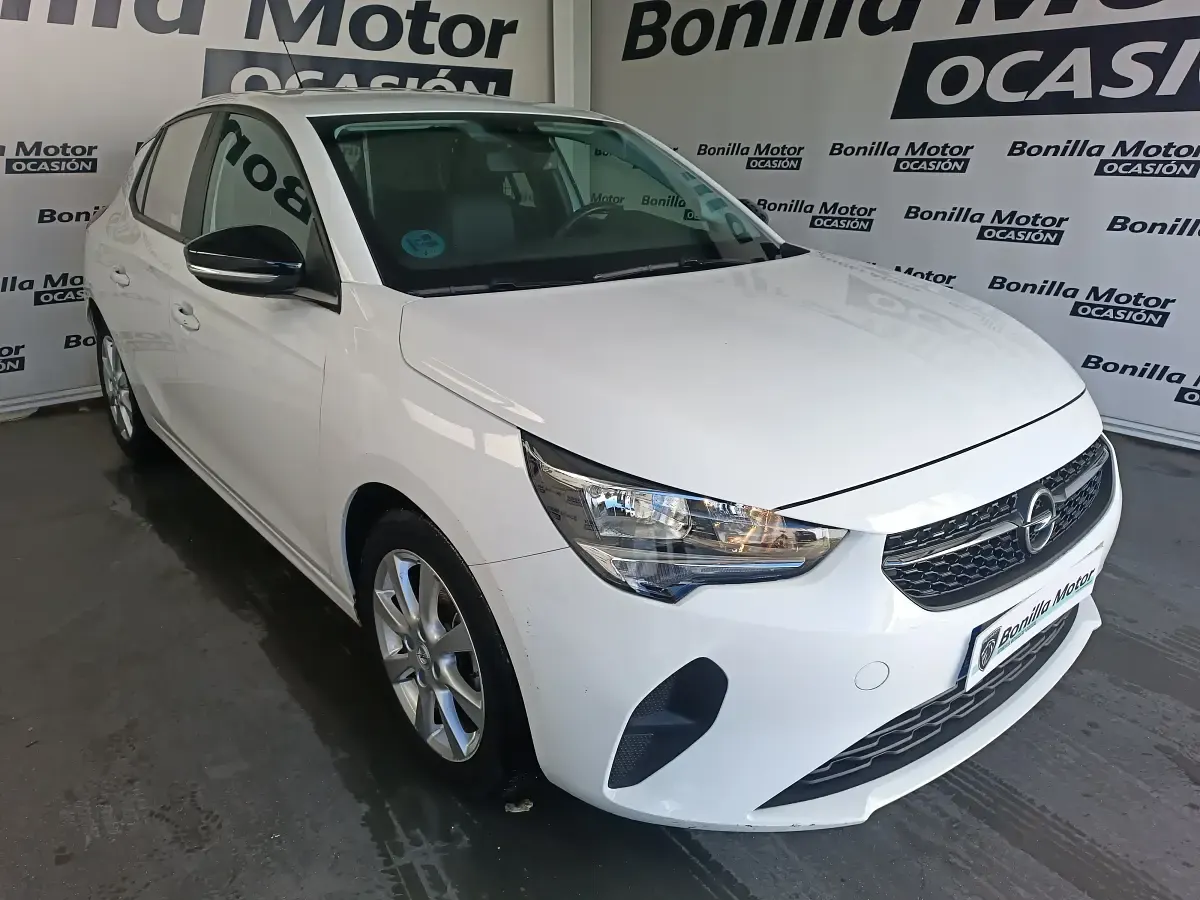 Käytetty Opel Corsa Edition 75 HP (55 kW) 2023 Valkoinen Viistoperä
