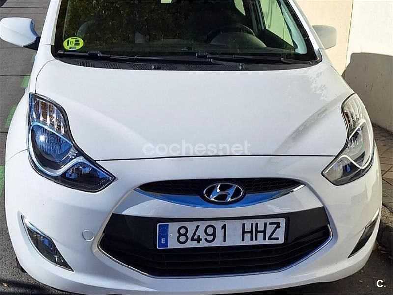 Blanco Usado 2012 Hyundai ix20 Comfort Utilitario | 3450 € (Precio justo) - Imagen 1/4