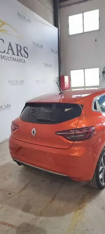 Usado Renault Clio Business 91 CV (66 kW) 2021 Utilitario