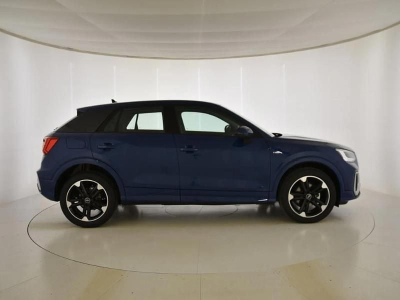 Usado Audi Q2 S-Line 116 CV (85 kW) 2025 Azul SUV