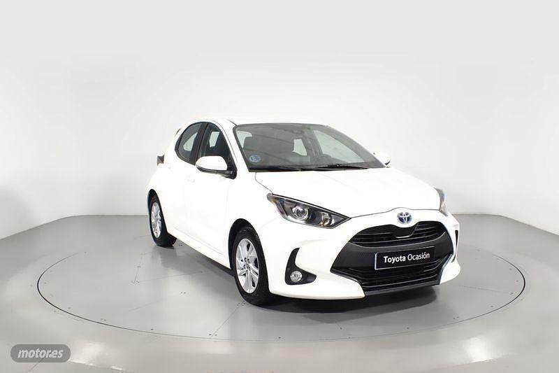 Blanco Usado 2022 Toyota Yaris Hybrid Business Edition Berlina | 19.300 € (Precio justo) - Imagen 1/4