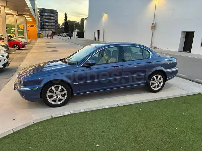 Usado Jaguar X-type Classic 130 CV (95 kW) 2003 Azul Berlina