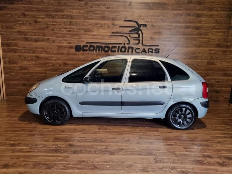Usado Citroën Xsara Picasso Exclusive 110 CV (80 kW) 2005 Gris / plata Monovolumen