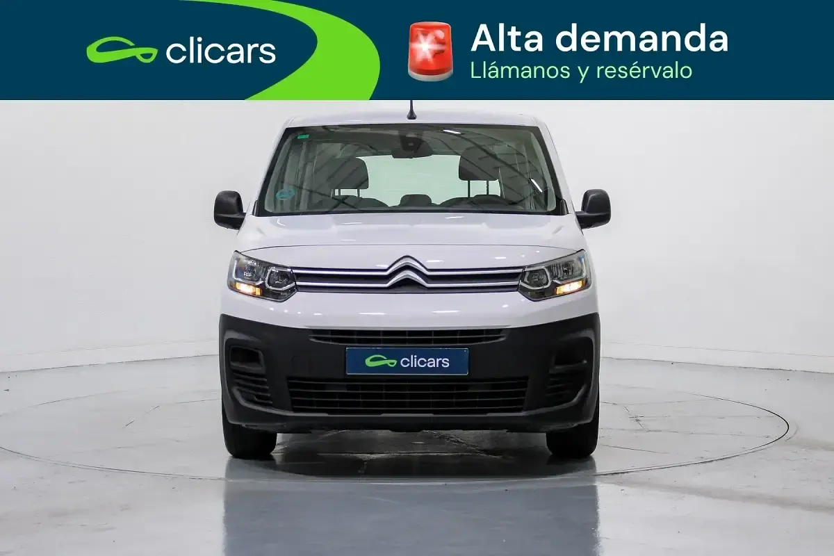 Usado Citroën Berlingo Live 102 CV (75 kW) 2020 Blanco Monovolumen