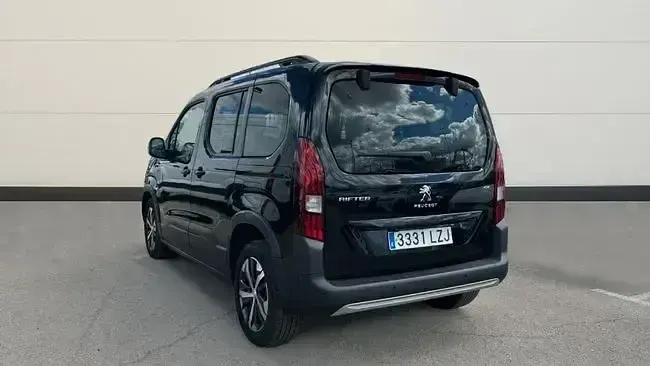 Begagnad Peugeot Rifter GT 130 HK (95 kW) 2022 Svart Minibuss