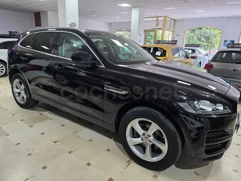 Usado Jaguar F-Pace Prestige 179 CV (131 kW) 2019 Negro SUV