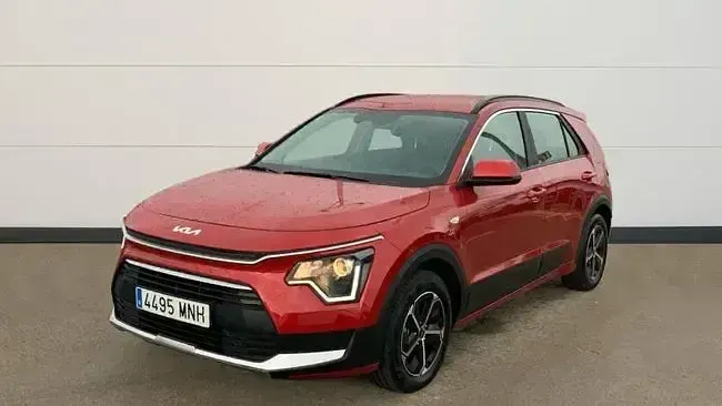 Usado Kia Niro 141 CV (103 kW) 2024 Rojo SUV