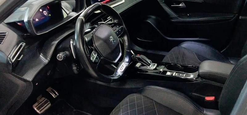Usado Peugeot 2008 GT 156 CV (114 kW) 2019 Blanc nacre SUV