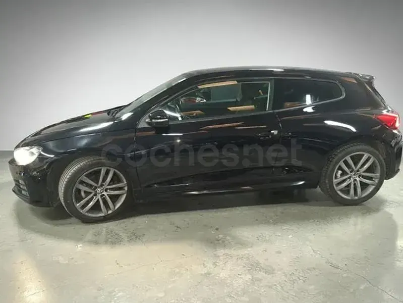 Usado VW Scirocco R-line 150 CV (110 kW) 2014 Negro Coupe