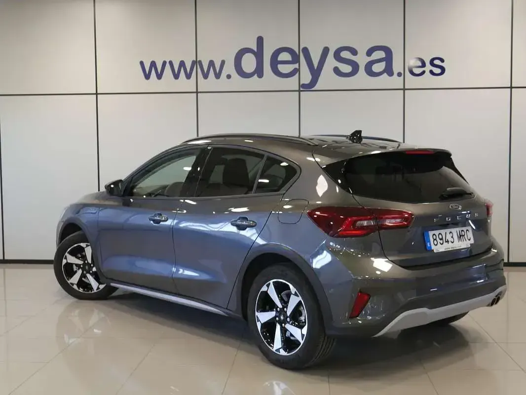 Usado Ford Focus Active X 155 CV (114 kW) 2024 Gris Utilitario