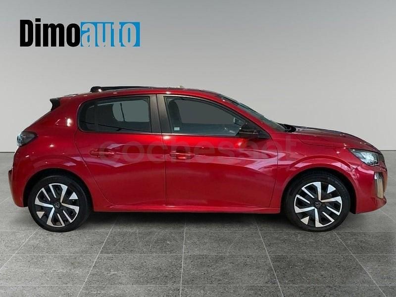 Usado Peugeot 208 Active 100 CV (73 kW) 2024 Rojo Utilitario