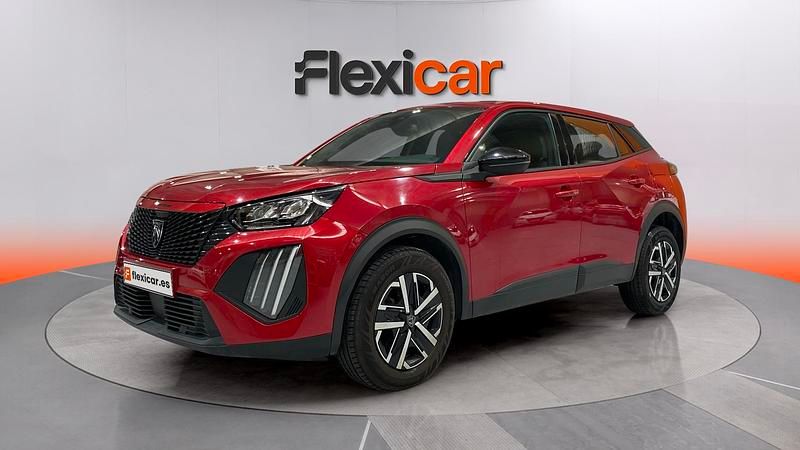 Usado Peugeot 2008 Active 100 CV (73 kW) 2023 Rojo SUV