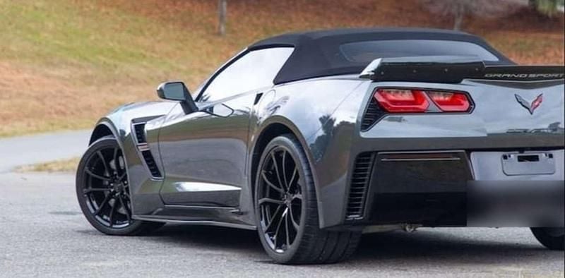 Usado Chevrolet Corvette 659 CV (484 kW) 2017 Gris Coupe