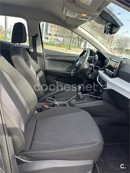 Usado Seat Ibiza Style 115 CV (84 kW) 2024 Gris / plata Utilitario