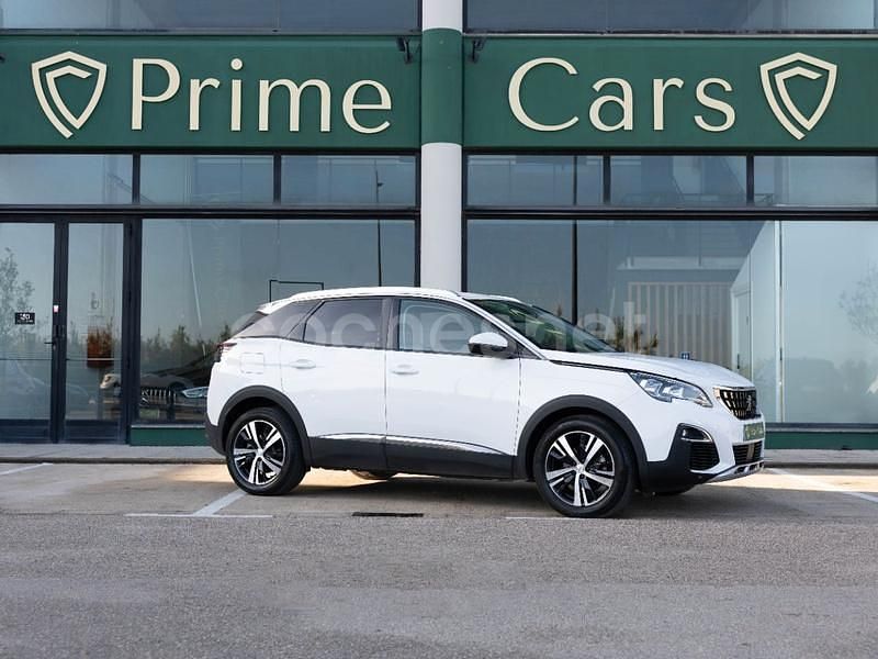 Usado Peugeot 3008 Allure 130 CV (95 kW) 2020 Blanco SUV