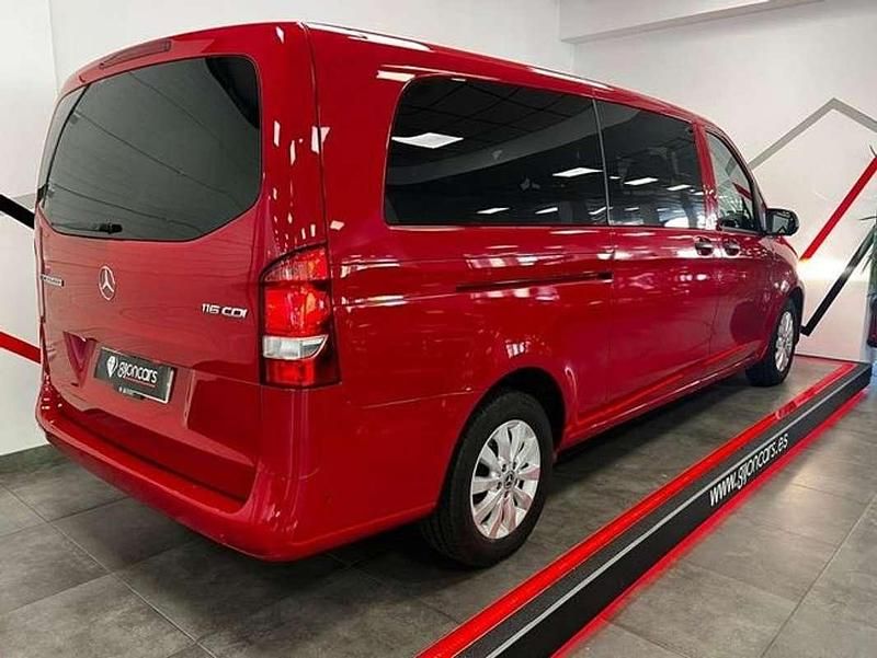 Usado Mercedes Vito Marco Polo 88 CV (64 kW) 2018 Rojo Van